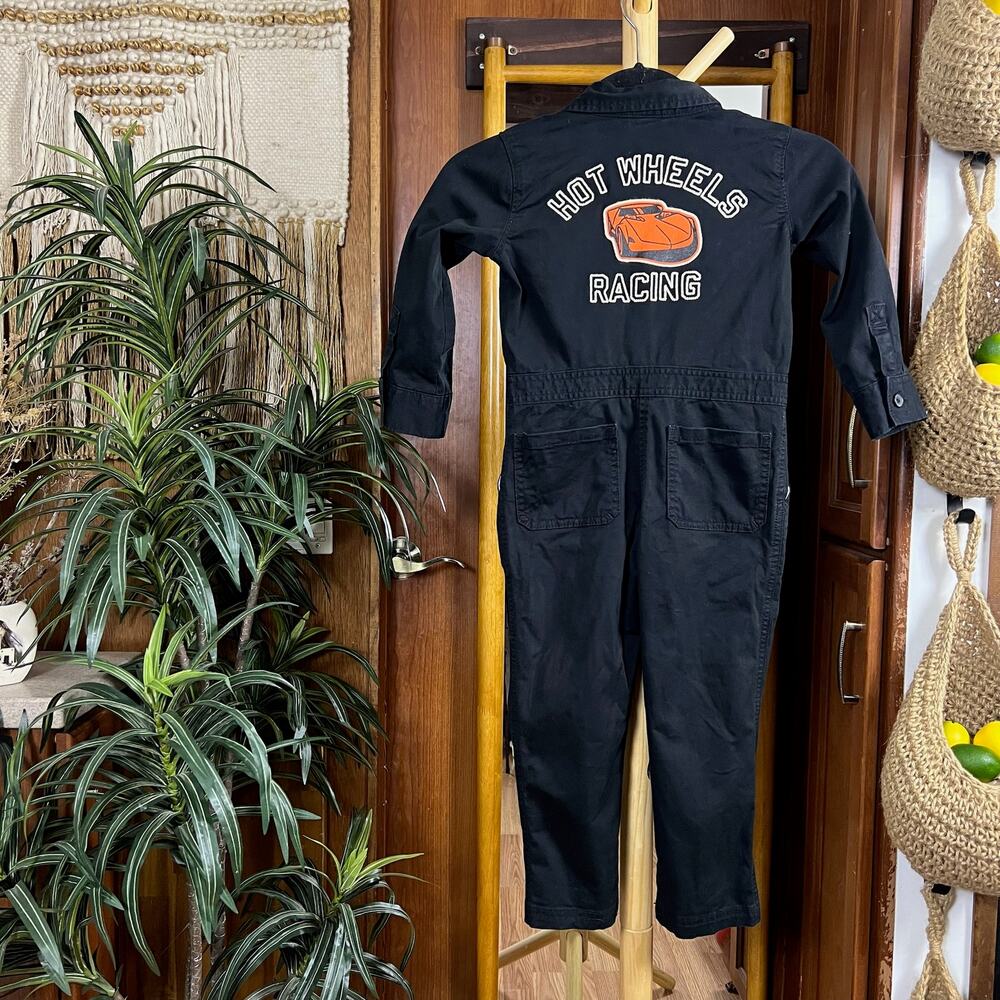 GAP Hot Wheels 4T Jumpsuit Racing Mechanic Coveralls Black Pit Crew Outfit Kids